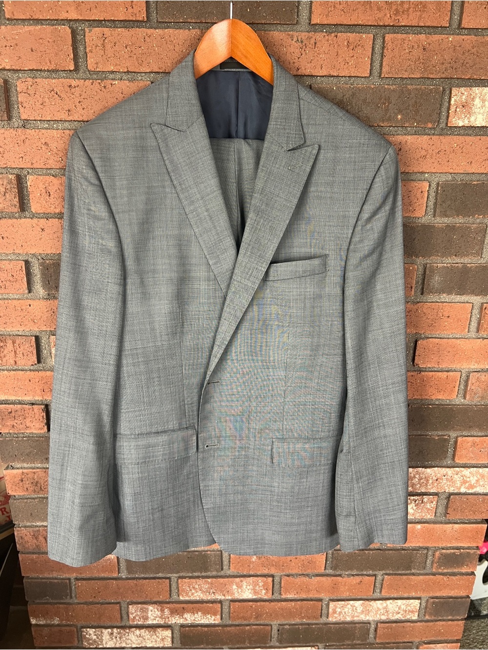 Kenneth Cole Light Gray Men’s Suit - Slim Tailored Look